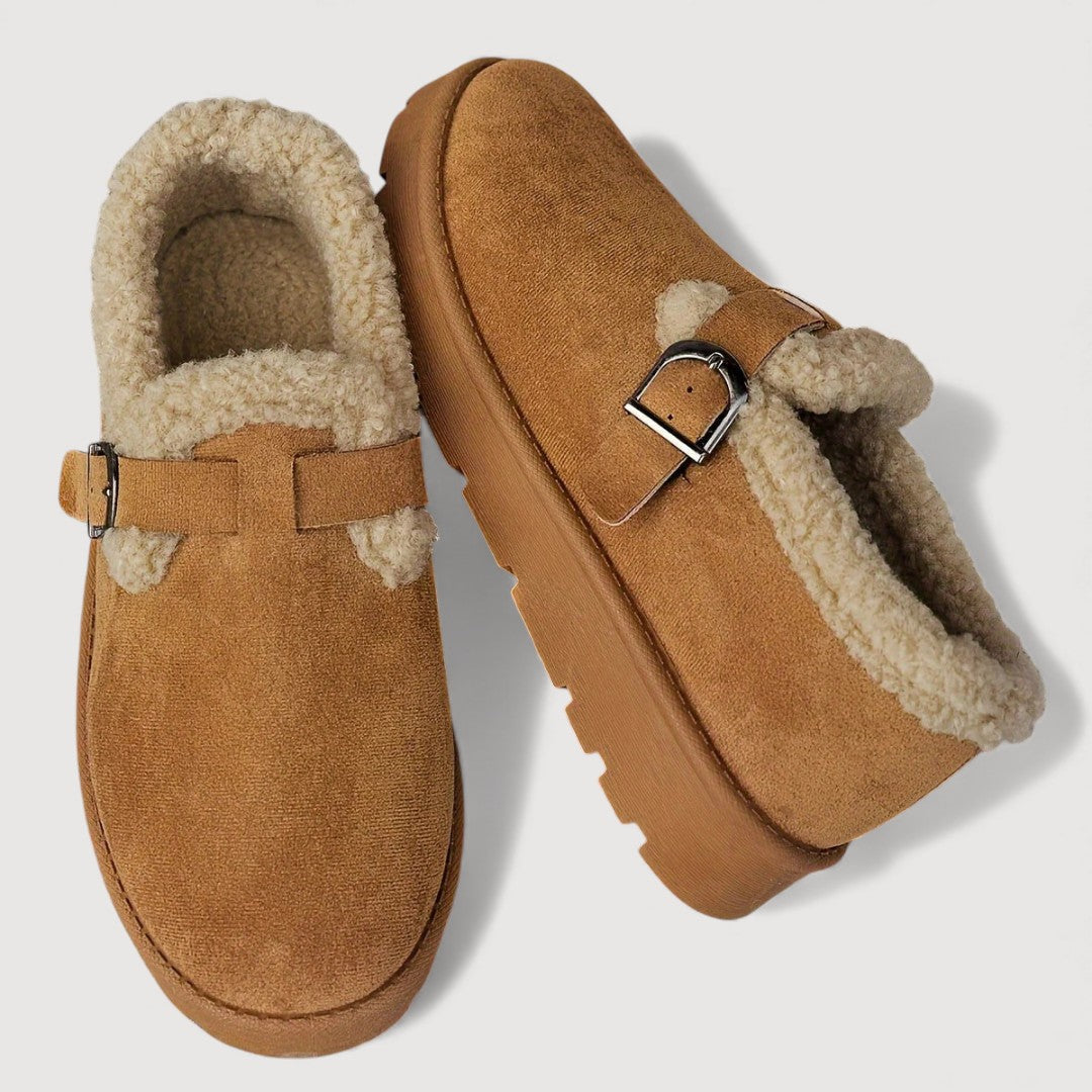 Auvira – Cosy Buckle Clogs