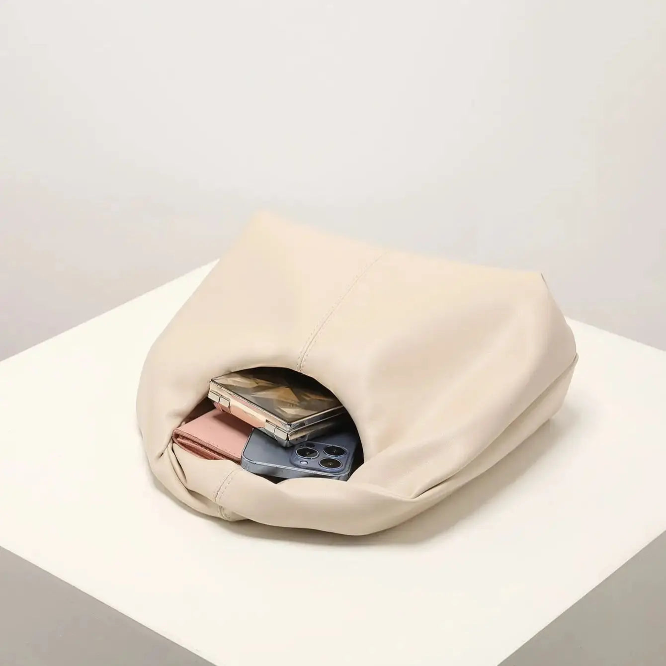 Saskia | Luxe Square Handbag